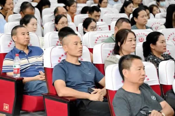 高考教育机构