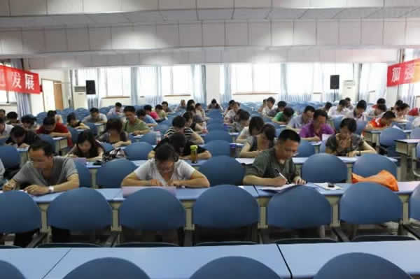 高考教育机构