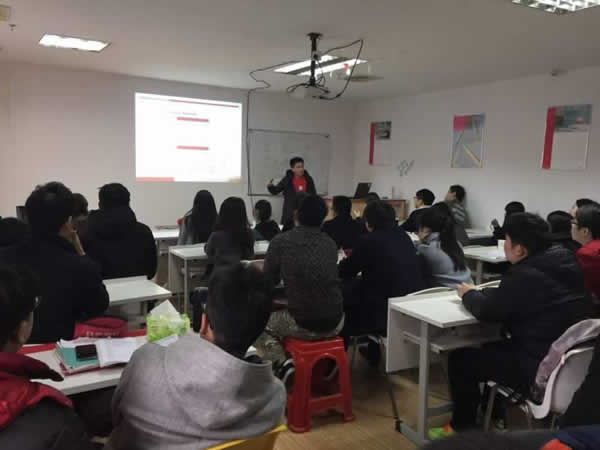 高考教育机构