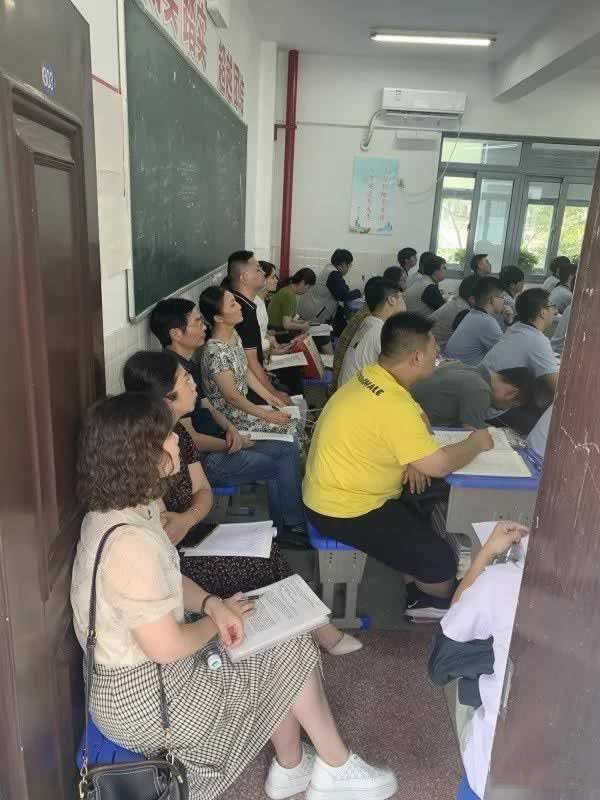 高考教育机构