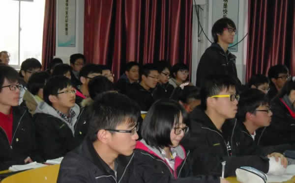 高考教育机构