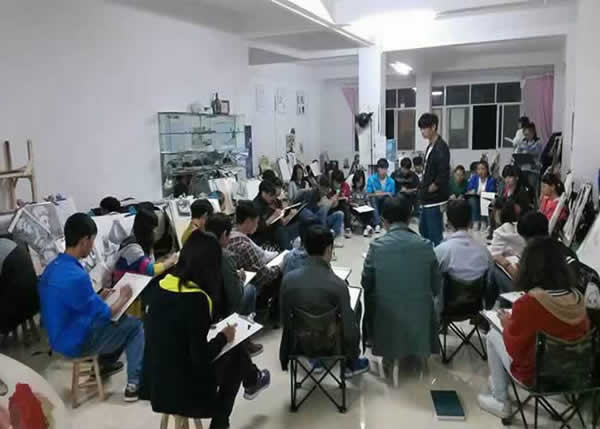 高考教育机构